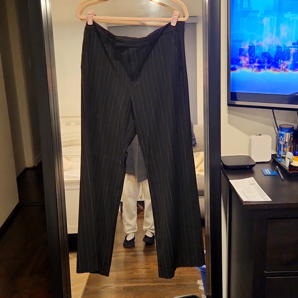 Like New: Black Pin Stripe